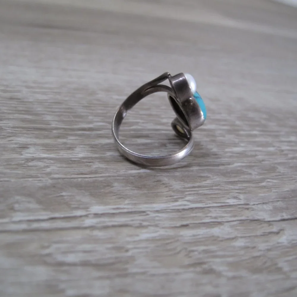 VINTAGE Turquoise and Pearl Sterling Silver Ring - Picture 2 of 4